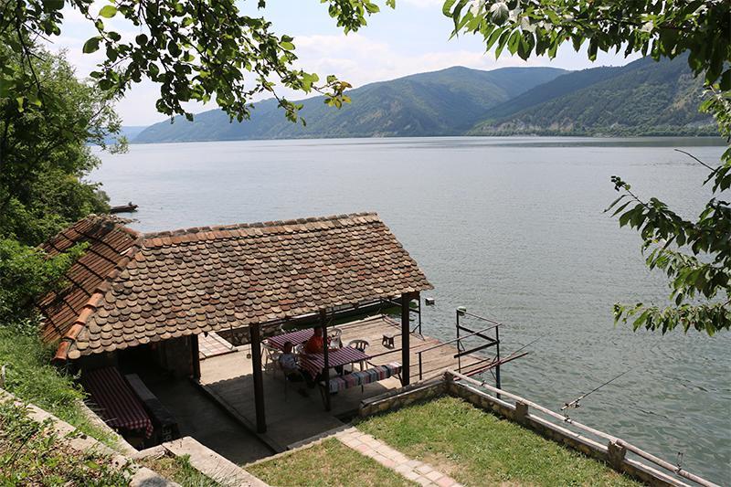 Chalet Ljubicine Kolibe Golubinje Экстерьер фото